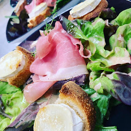 Photo n°19 de Restaurant Grenouilles et Délices à Illiat (Restaurant de plats à emporter)