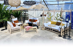 Photo n°33 de Bazar du Monde à Roquebrune-sur-Argens ()