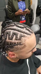 Photo n°8 de Dom Arri Coiffure à Boulogne-sur-Mer (Salon de coiffure)