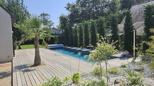 Photo de MSBE Piscines - Pisciniste Constructeur piscine béton sur mesure à Ploërdut (56160)