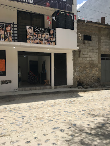 BARBERÍA IMPERIO