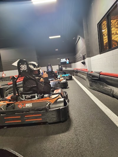 R1 Indoor Karting | Karting, TimeZone and Axe Bar