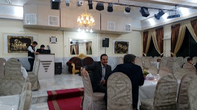 Photos of تالار پذبرایی جوان
