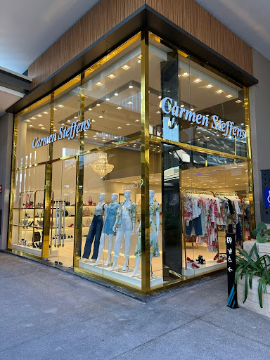 Carmen Steffen Grand Outlet Riviera Maya