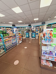 Photo n°5 de Pharmacie les Catelaines à Carrières-sur-Seine (Pharmacie)