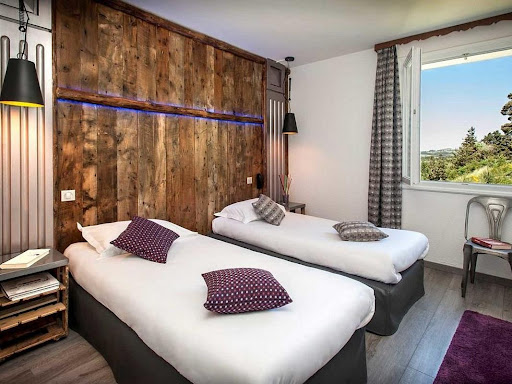 Photo de Logis Hôtel Chez Camillou à Aumont-Aubrac (48130)
