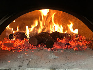 Photo n°51 de Allo Pizza St-Tropez à Saint-Tropez (Pizzas à emporter)