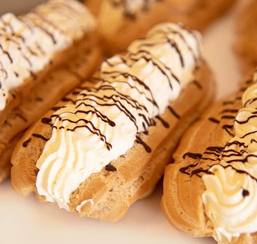 KEE WAH BAKERY by null