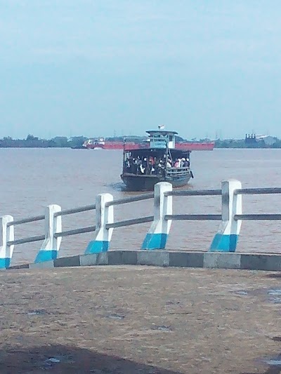 Photos of Dermaga Penyebarangan Subarjo