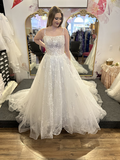 Strength & Dignity Boutique - Thumbnail