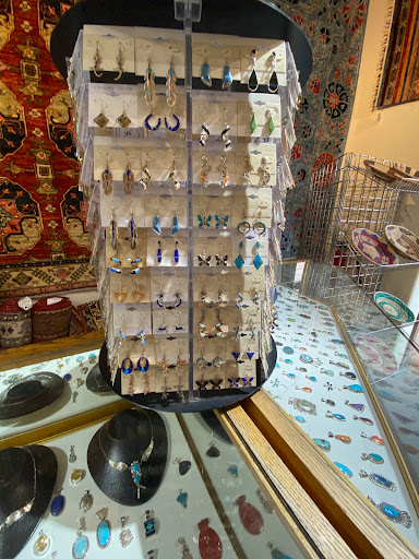 Momeni's Gallery | Fine Jewelry - Handmade Rugs - Gift Items - Thumbnail