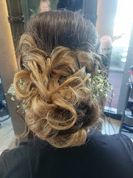 Photo n°20 de Art Coiffure à Saint-Alban (Salon de coiffure)