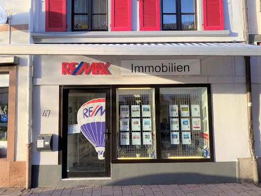 Anna Salathé RE/MAX immobilien Lörrach-Schopfheim