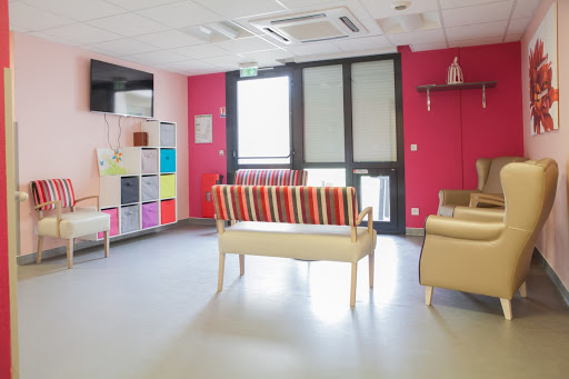 Photo de EHPAD Les Jardins d'Iroise de Cozes à Corme-Écluse (17600)