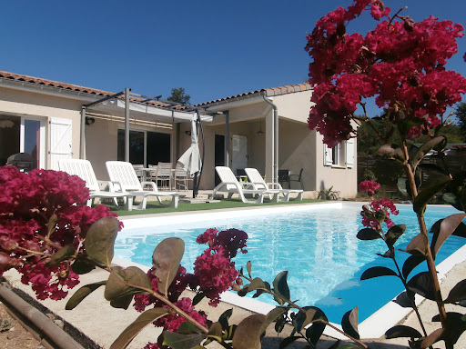 Photo de Le Clos des Vignes : Villas avec piscines privées Ardèche à Saint-Privat (07200)