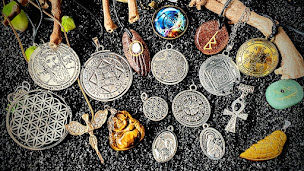 Photo n°1 de BIJOUX, PIERRES ET BIEN-ÊTRE à Albert (Fournisseur de pierre naturelle)