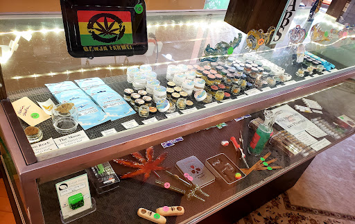 420 Pharma - Visual