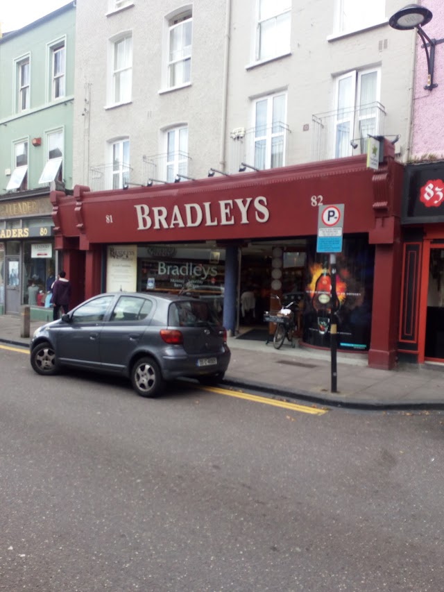 Bradley's Off Licence