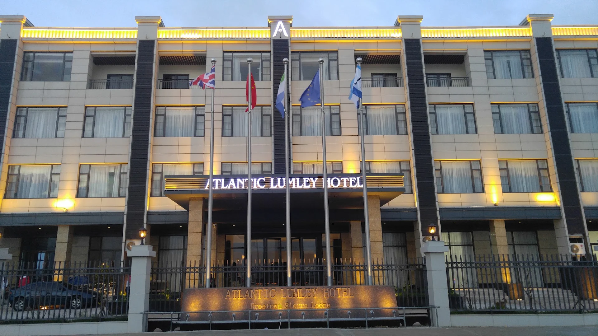 Atlantic Lumley Hotel