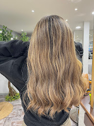 Photo n°22 de EXCLUSIVE COIFFURE à Montereau-Fault-Yonne (Salon de coiffure)