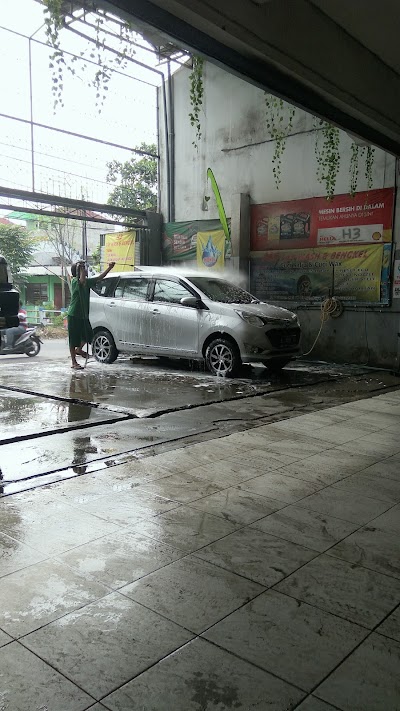 Photos of H3 Car Wash