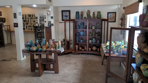 Ephraim Pottery West Coast Gallery - Thumbnail