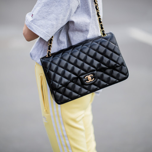 One Savvy Design Consignment Boutique - Thumbnail