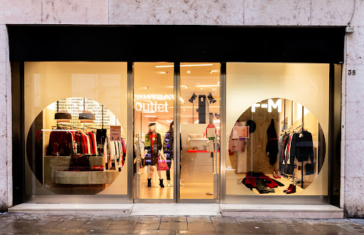 Off-Market - Visual