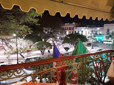 Photos of plaza restaurante