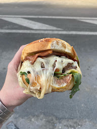 Photo n°85 de avec amour - le burger Belleville à Paris (Restaurant végétarien)