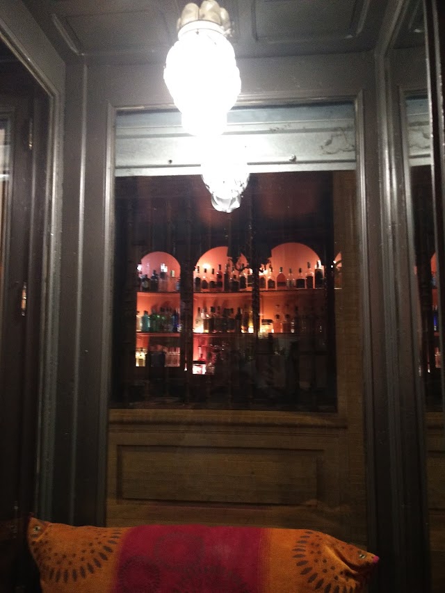 Alhucema Cafe Bar