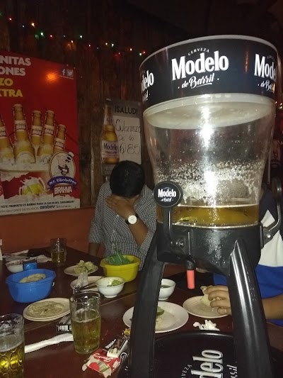 Photos of Mr. Chicharr&oacute;n