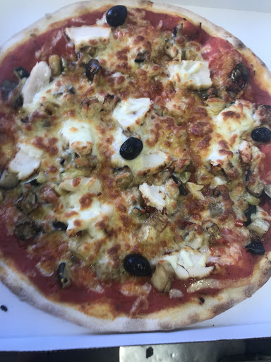 Lorenzo pizza Congenies