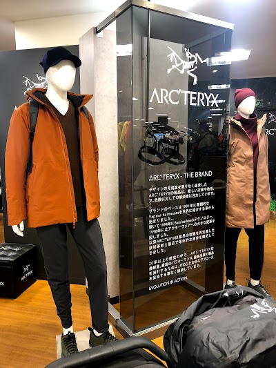 Arc Teryx Shinjuku Ku Tokyo 81 3 5990 5857