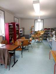 Photo n°2 de Café épicerie La Re-création à Onans (Épicerie)