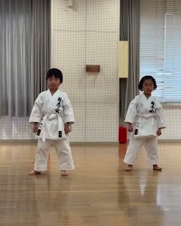 空手道場 絢志会