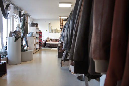 Christia Store - Visual