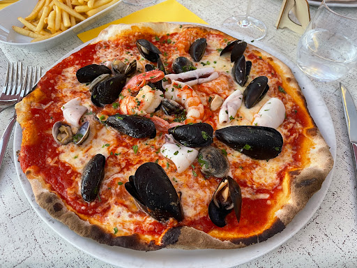Davy's Cafe Pizza & restaurant Gallery - Italy
