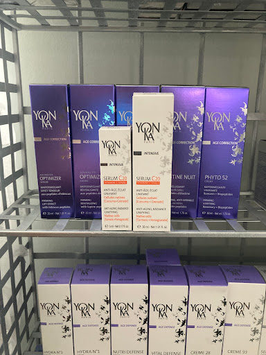 Graceful Beauty by Dawn - Thumbnail