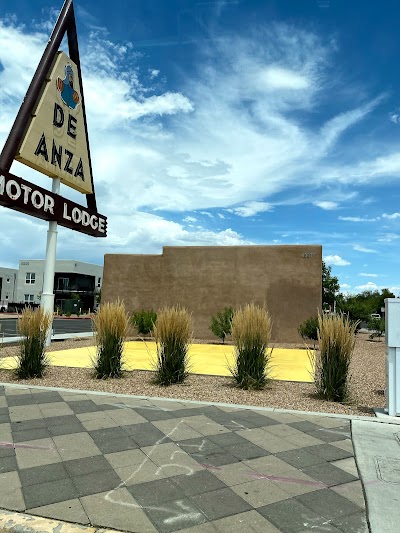 Bank of America (with Drive-thru ATM)