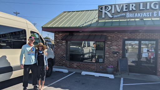 River Lights Cafe - Visual
