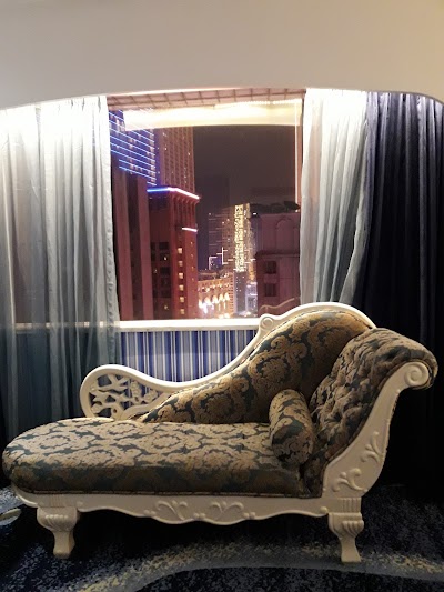 Photos of Beverly Plaza