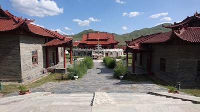 Photos of Mongol Shiltgeen
