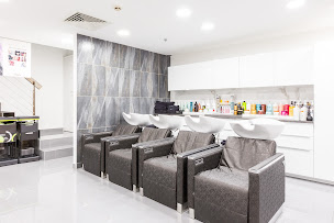 Photo n°3 de Salon de coiffure Avant Cap Jean Bonan à Cabriès (Salon de coiffure)