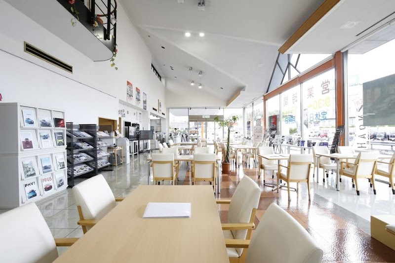 トヨタカローラ広島 福山西店