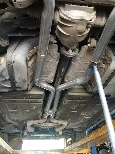 Cesar's Muffler Shop - Visual