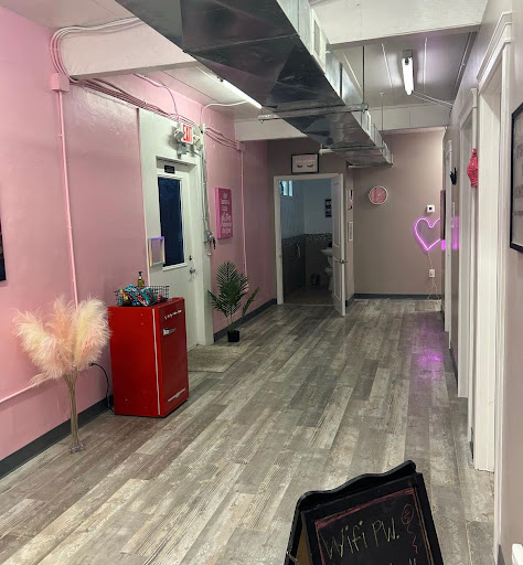 Pinkesthetics - Visual
