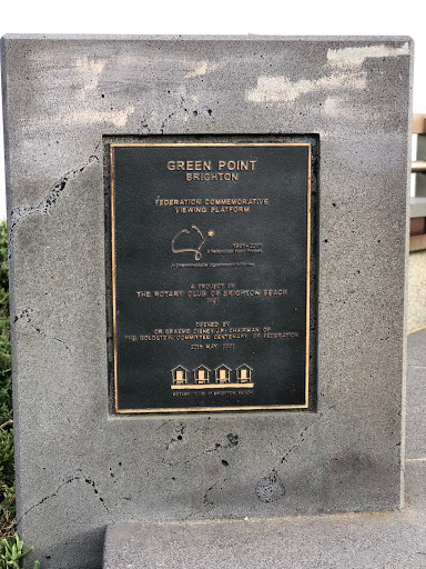 Green Point Cenotaph - Thumbnail