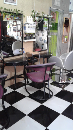 Ike Salon Hair & Beauty (Khusus Wanita)