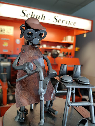 Der Schuhmacher in Plettenberg & Hermes Paketshop - Thumbnail